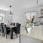 S By Guide Villa Vodice