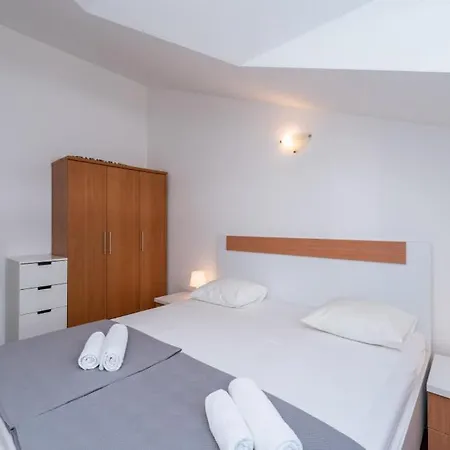 S By Guide 沃迪切