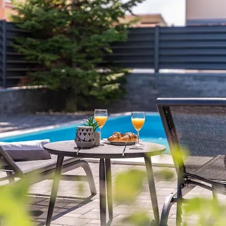 S By Guide 别墅 沃迪切