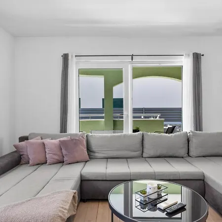 Villa S By Guide Vodice