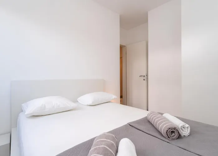 S By Guide Villa Vodice