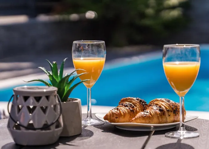 S By Guide Villa Vodice